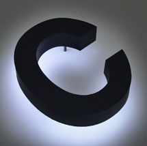 BOLS 青色 立体文字 照明 青文字 l の光沢のある立体文字 | Premiumベクトル素材